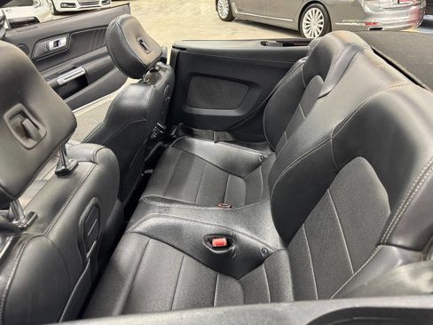 Used 2019 Ford Mustang Premium image 47