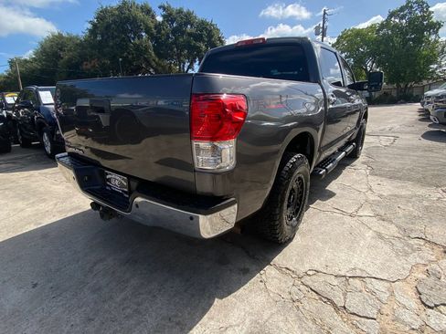 Used 2011 Toyota Tundra Limited w/ Memory Pkg RWD image 8