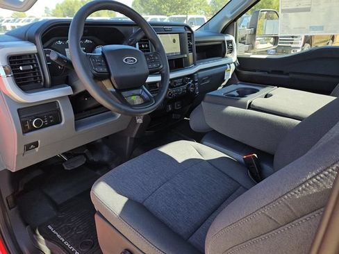 New 2026 Ford F250 XL w/ F-250 >10K GVWR Package RWD image 23