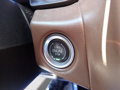 Used 2024 Chevrolet Tahoe High Country AWD/4WD image 25