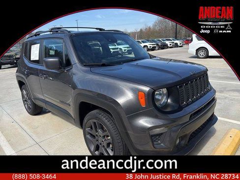 Used 2021 Jeep Renegade Latitude image 1