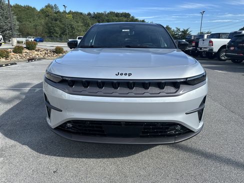 New 2025 Jeep Wagoneer S Launch Edition AWD/4WD image 3
