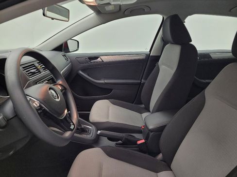 Used 2017 Volkswagen Jetta S image 17