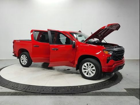 Used 2023 Chevrolet Silverado 1500 Custom AWD/4WD image 10