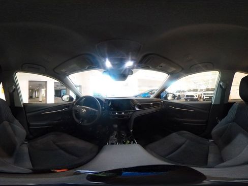 Used 2025 Toyota Camry LE image 41