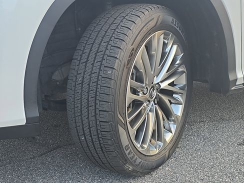 Used 2022 Lexus RX 350L Luxury image 36