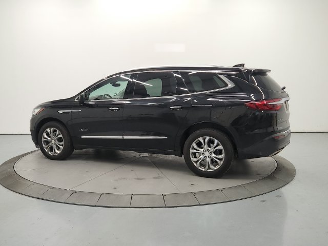 Used 2018 Buick Enclave Avenir w/ Avenir Technology Package FWD image 6
