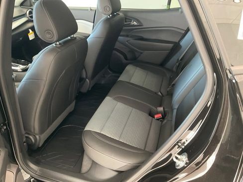 New 2026 Chevrolet Trax LT image 10