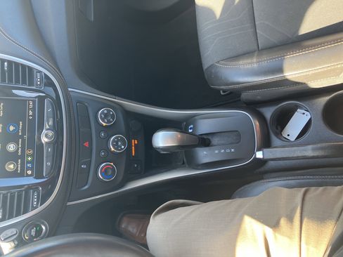 Used 2018 Chevrolet Trax LT w/ Redline Edition image 30