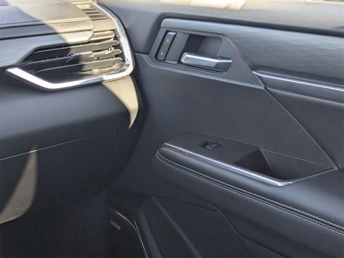 Certified 2025 GMC Acadia Elevation image 14