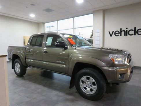 Used 2012 Toyota Tacoma PreRunner image 45