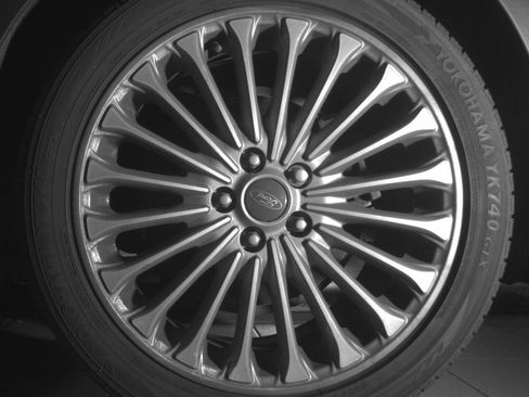 Used 2016 Ford Fusion Titanium FWD image 13