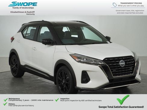 Used 2023 Nissan Kicks SR w/ SR Premium Package FWD image 1