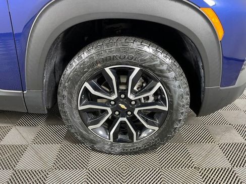 Used 2023 Chevrolet TrailBlazer ACTIV w/ Sun and Liftgate Package AWD/4WD image 11