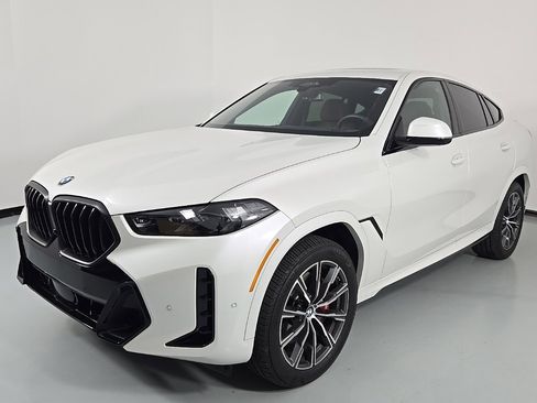 Used 2026 BMW X6 xDrive40i image 3