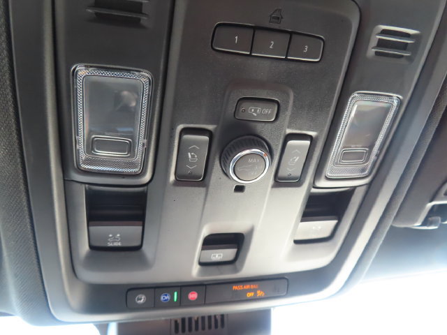 Used 2024 GMC Yukon XL SLT w/ SLT Luxury Package AWD/4WD image 40