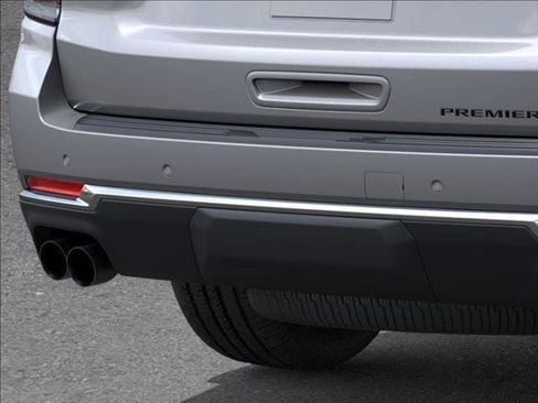 New 2026 Chevrolet Suburban Premier image 14