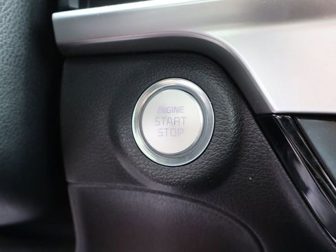 Used 2024 Kia Telluride EX w/ EX Captain's Chair Package image 18