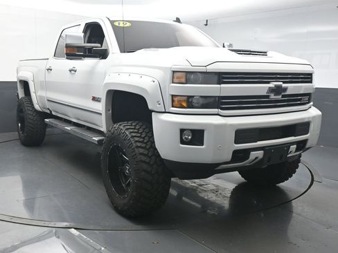 Used 2019 Chevrolet Silverado 2500 LTZ w/ Duramax Plus Package image 2