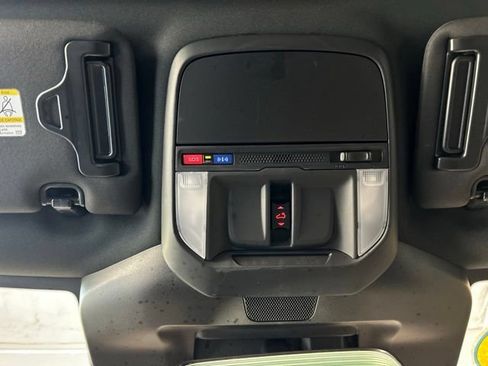 Used 2026 Subaru Forester Premium AWD/4WD image 18