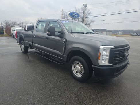 Used 2024 Ford F350 XL image 4