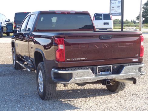 Used 2024 Chevrolet Silverado 2500 LT w/ Texas Edition image 9