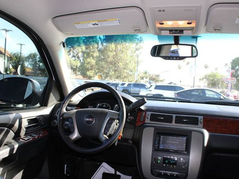 Used 2013 GMC Yukon SLT AWD/4WD image 23