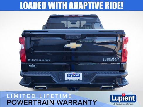 Used 2024 Chevrolet Silverado 1500 High Country w/ High Country Premium Package AWD/4WD image 4