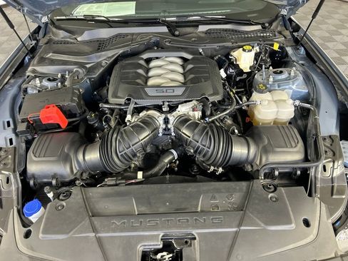 Used 2025 Ford Mustang GT Premium RWD image 5