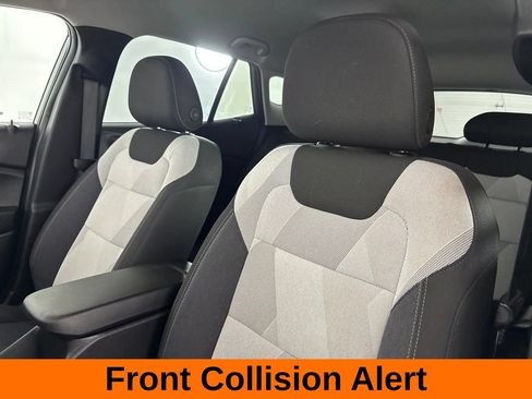 Used 2024 Chevrolet Trax LS w/ Driver Confidence Package FWD image 11