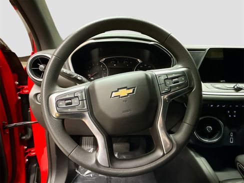 Used 2021 Chevrolet Blazer LT w/ LPO, Black Accent Package image 11