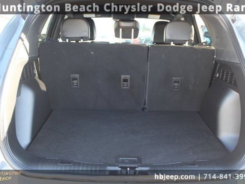 Used 2025 Ford Escape ST-Line image 34