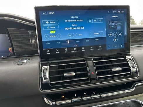 Used 2022 Lincoln Navigator L Black Label image 27