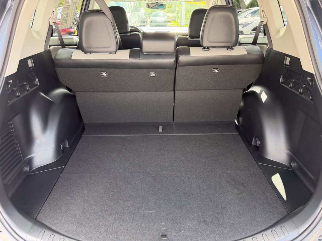 Used 2017 Toyota RAV4 Limited FWD image 8