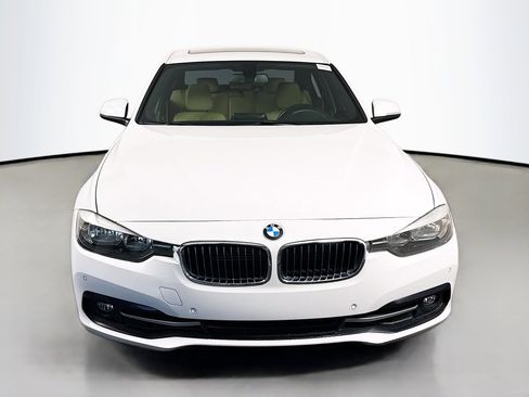 Used 2017 BMW 330e image 2