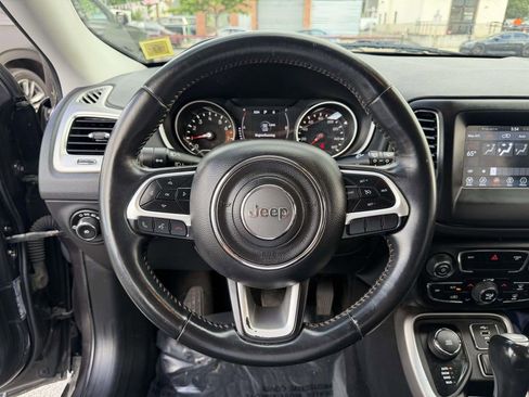 Used 2019 Jeep Compass Latitude AWD/4WD image 24