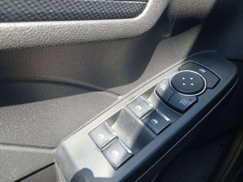 Used 2025 Ford Escape ST-Line Select AWD/4WD image 32