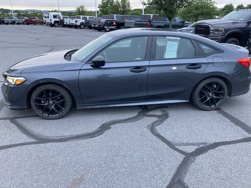 Used 2022 Honda Civic Sport image 4