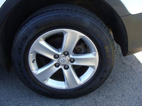 Used 2013 Toyota RAV4 XLE image 31