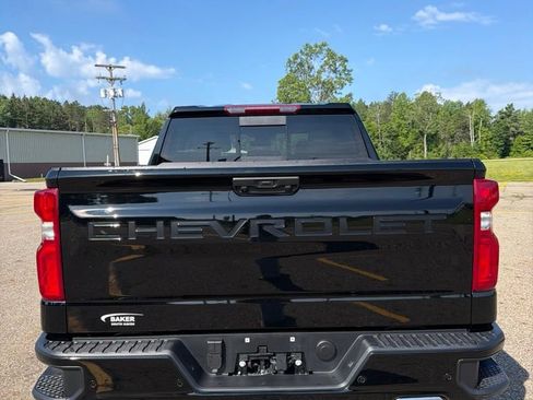 Used 2025 Chevrolet Silverado 1500 LT Trail Boss w/ LT Trail Boss Premium Package AWD/4WD image 6
