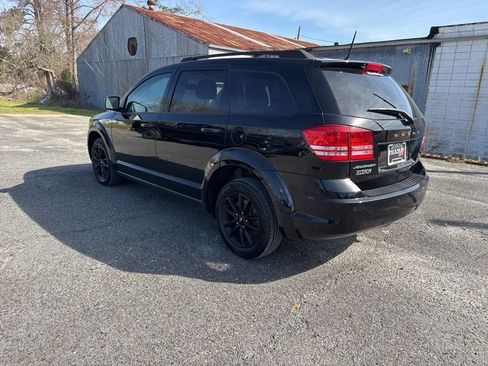 Used 2020 Dodge Journey SE w/ Blacktop Package image 7