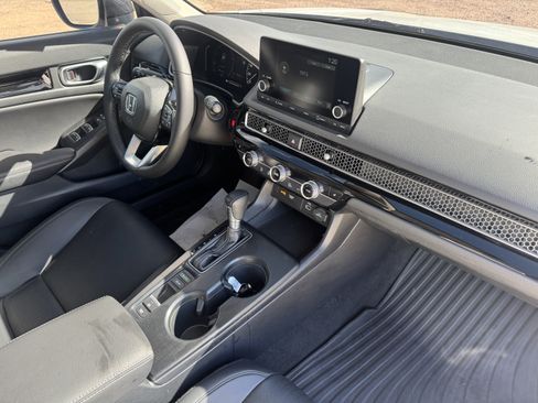 Used 2024 Honda Civic EX-L image 19