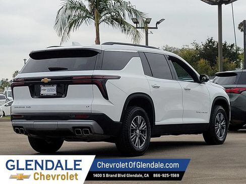 Certified 2024 Chevrolet Traverse LT AWD/4WD image 11