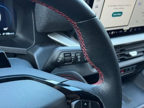 Certified 2025 Ford Explorer ST-Line w/ Premium Package image 28