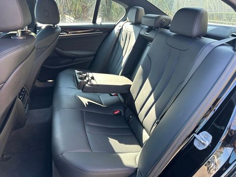 Used 2020 BMW 530i w/ Convenience Package image 34