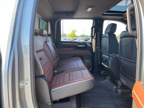 Used 2025 GMC Sierra 2500 Denali Ultimate AWD/4WD image 30