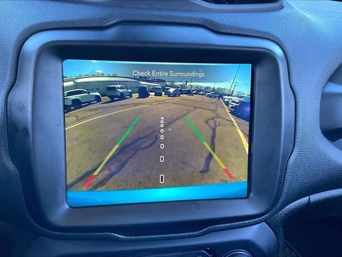 Used 2022 Jeep Renegade Latitude image 19