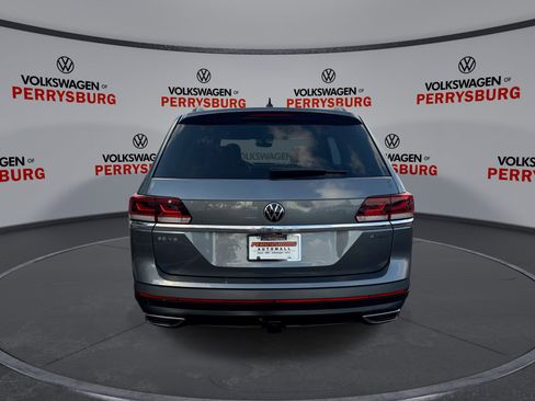 Used 2023 Volkswagen Atlas SE w/ Panoramic Sunroof Package image 7