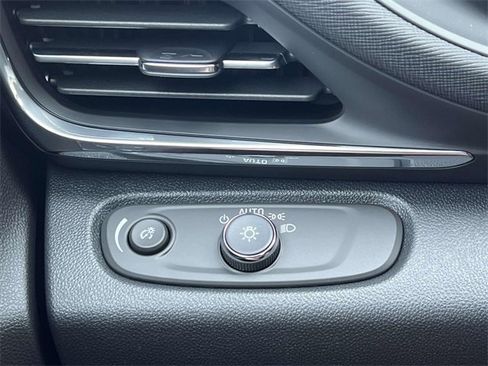 Used 2025 Buick Envista Preferred w/ Convenience I Package image 30