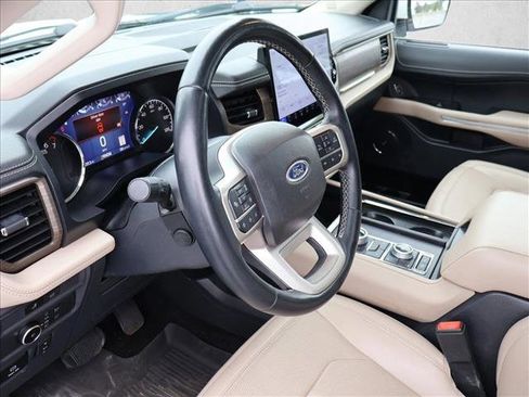 Used 2022 Ford Expedition Max Limited AWD/4WD image 3